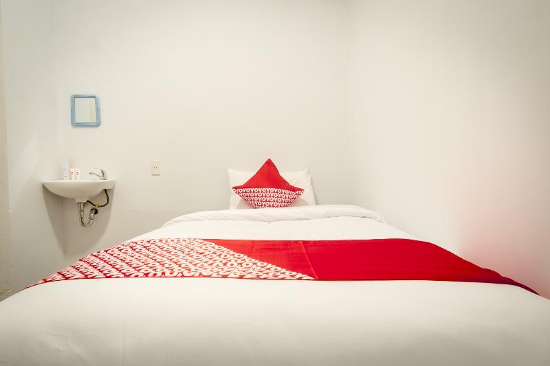 Oyo 835 Metropolitan Home Stay Medan Exterior foto